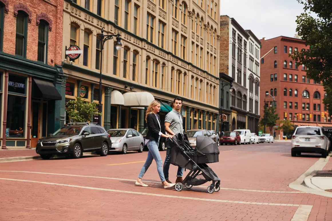 Baby Jogger - City Tour 2 Double - Pitch Black
