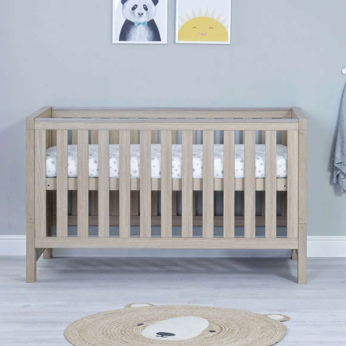 Babymore Luno Cot Bed - Oak