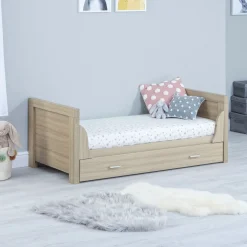 Babymore Luno Cot Bed With Drawer - Oak
