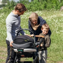 BeSafe Go Beyond Car Seat - Fresh Black Cab