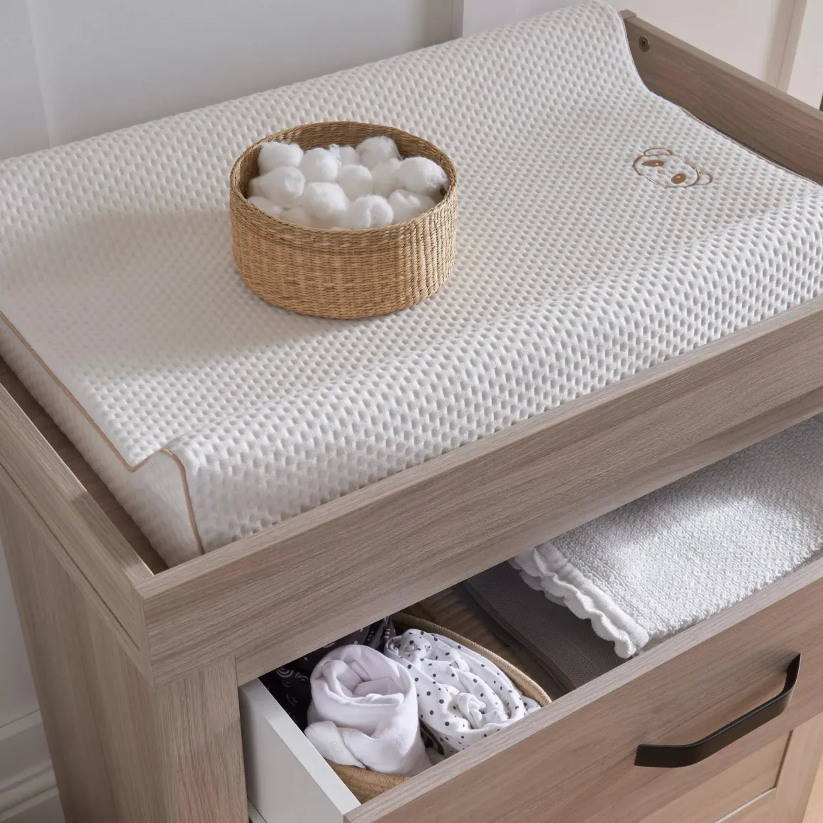 CuddleCo - Isla Dresser & Changer - Ash