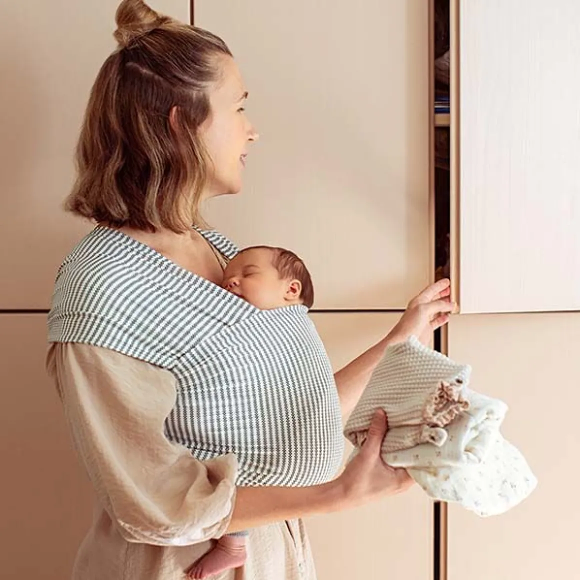 Ergobaby Aura Baby Wrap