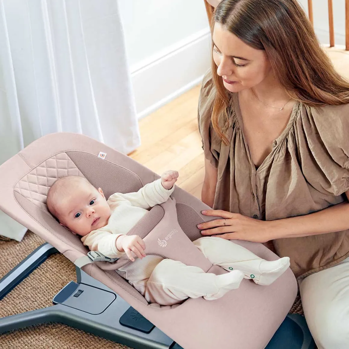 ErgoBaby Evolve Bouncer - Blush Pink