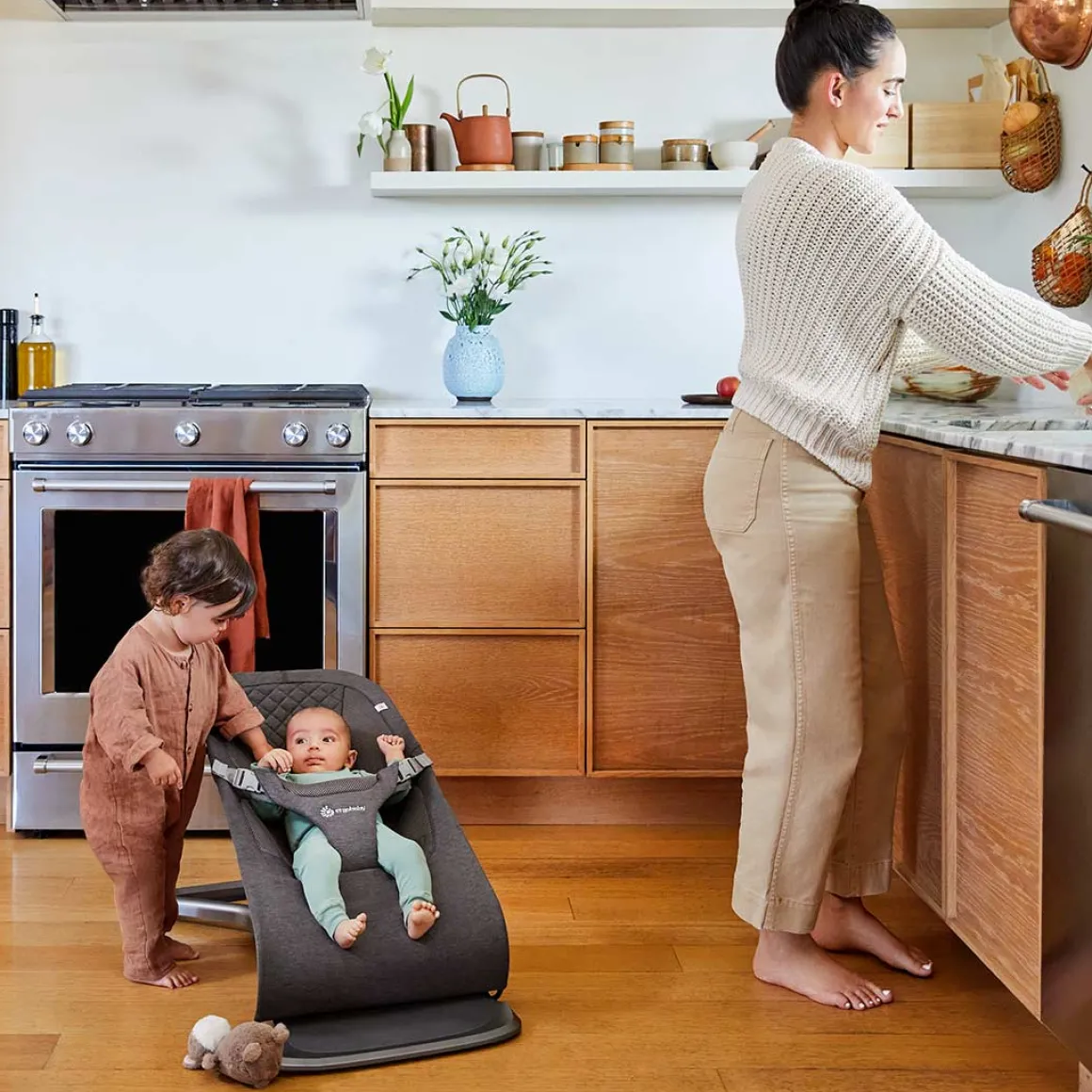 ErgoBaby Evolve Bouncer - Charcoal Grey