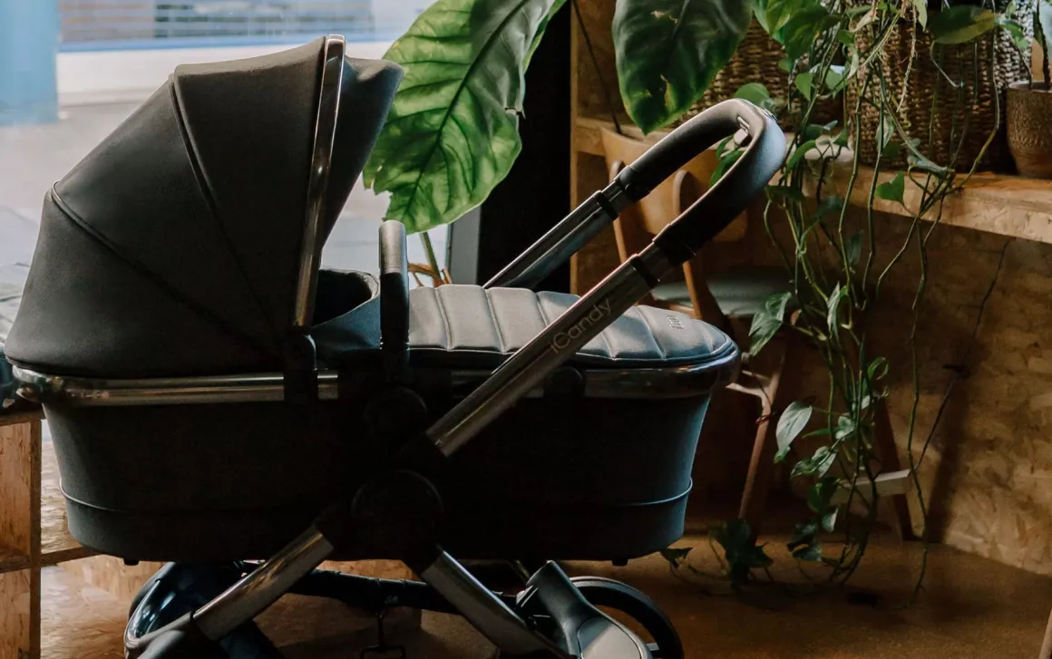 iCandy Peach 7 Pushchair & Carrycot - Black