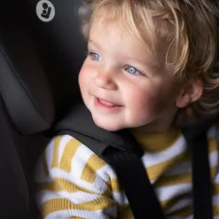 Maxi-Cosi Nomad Plus Car Seat - Authentic Black