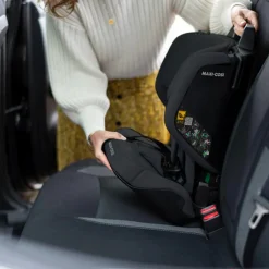 Maxi-Cosi Nomad Plus Car Seat - Authentic Black