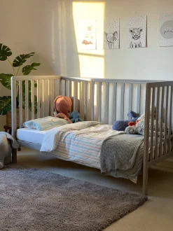 OBaby Bantam Cot Bed- White