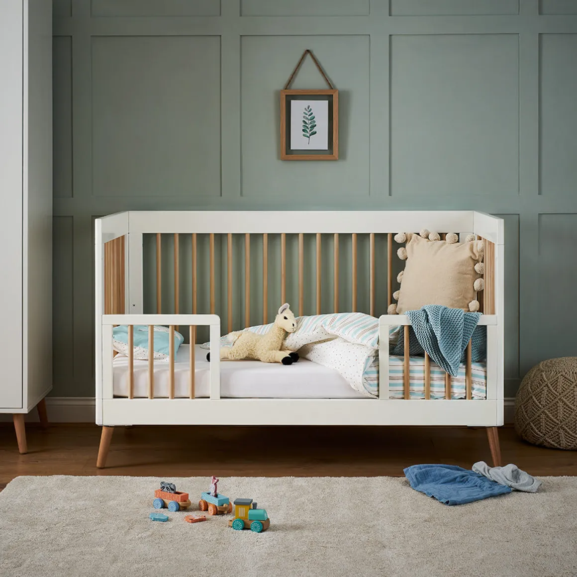 Obaby Maya Cot Bed 2 Piece Room Set