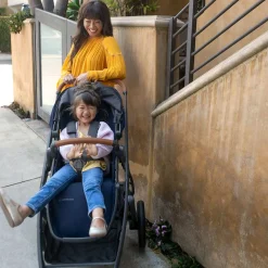 UPPAbaby VISTA 3 in 1 MESA Travel System - Noa