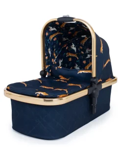 Wow XL Carrycot On The Prowl